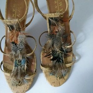 New York Shoes Heels Peacock Feathers 8.5